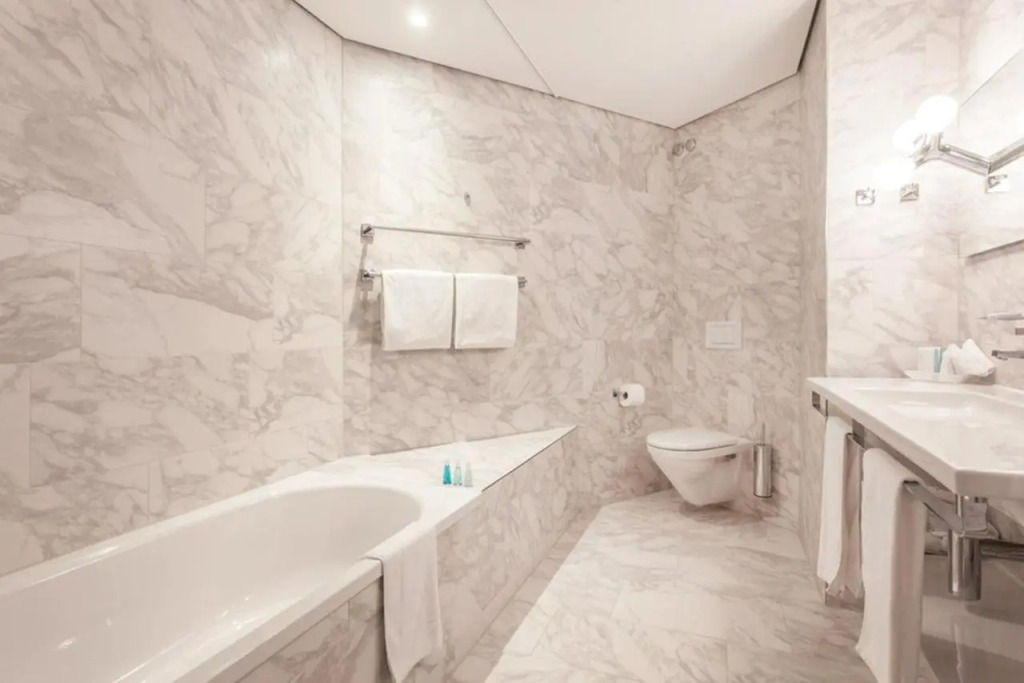 EMA House Hotel Suites