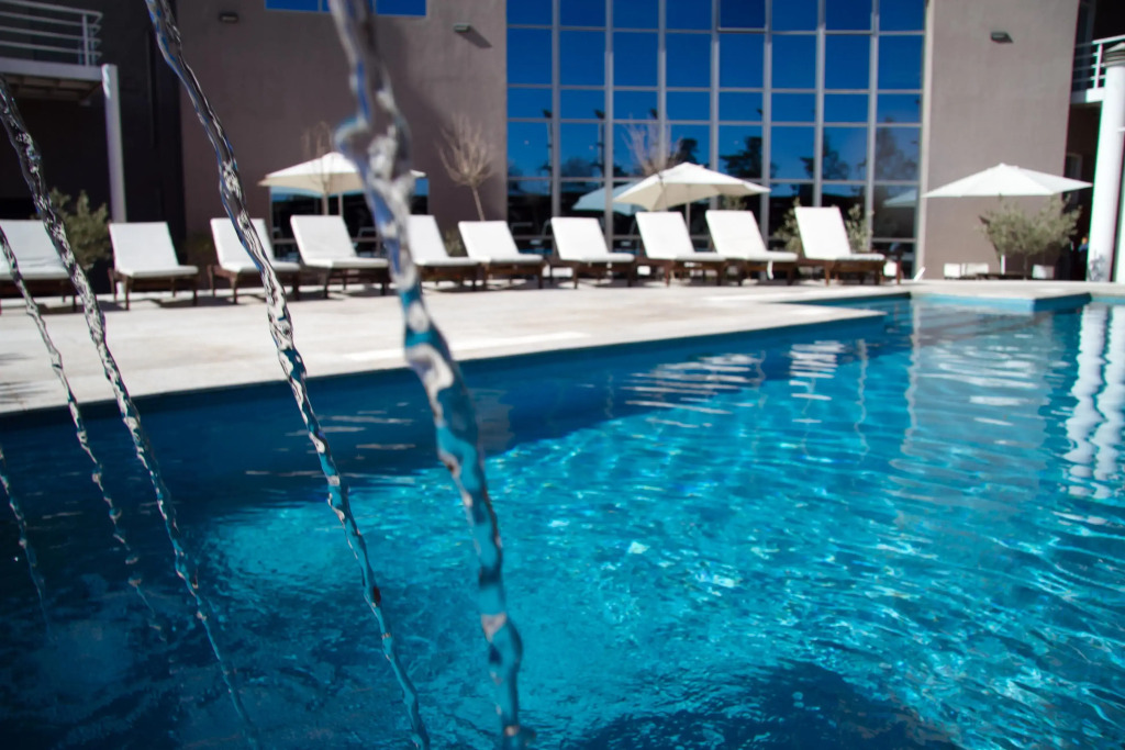 Hotel Tower Inn & Suites
