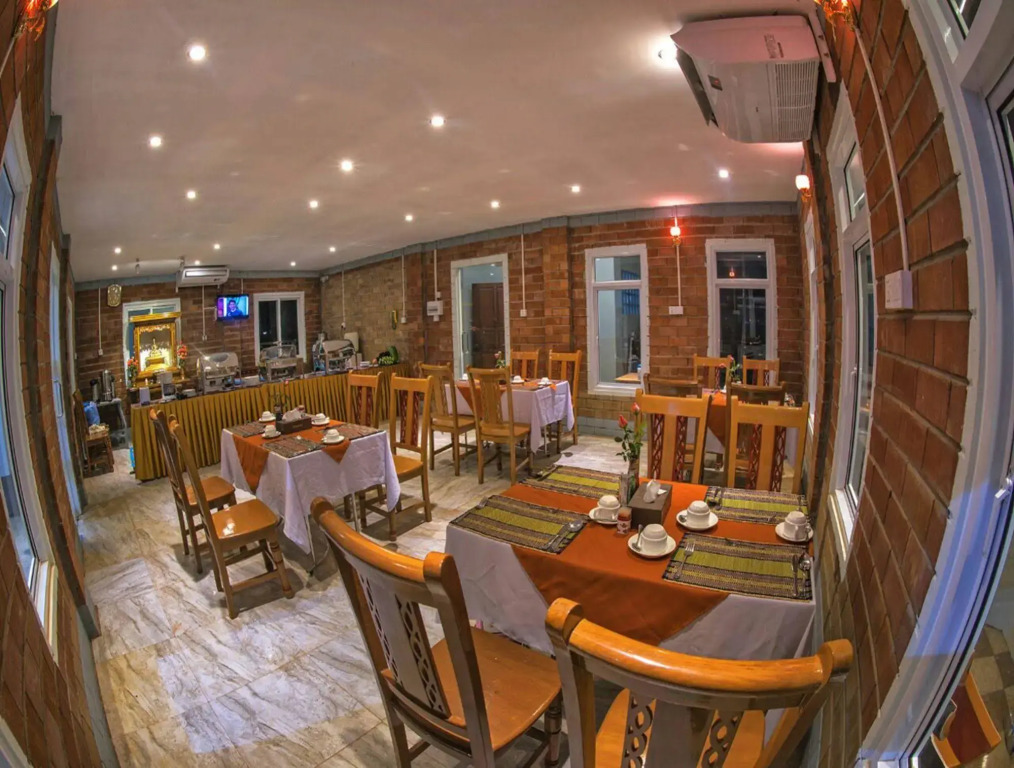 Shwe Hnin Si Hotel