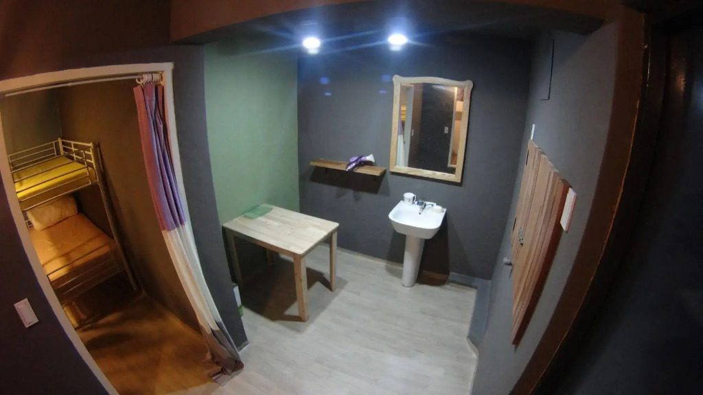 Owl Guesthouse - Hostel