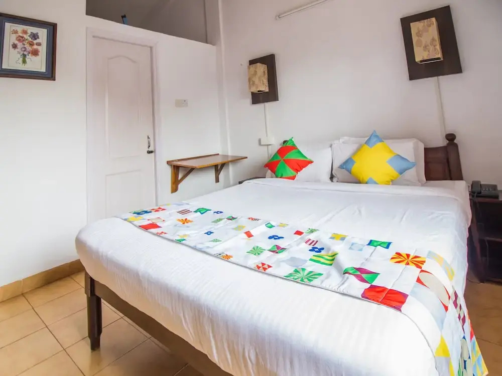 OYO 12423 Home Pool View 1BHK Candolim