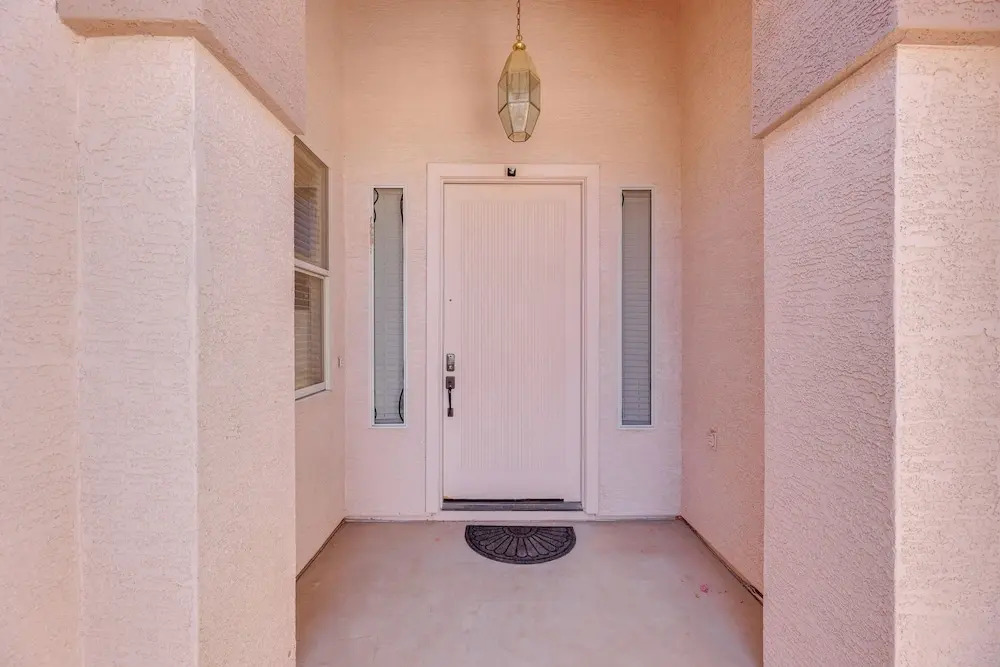 3 Mi to SanTan Village: Home w/ Covered Patio