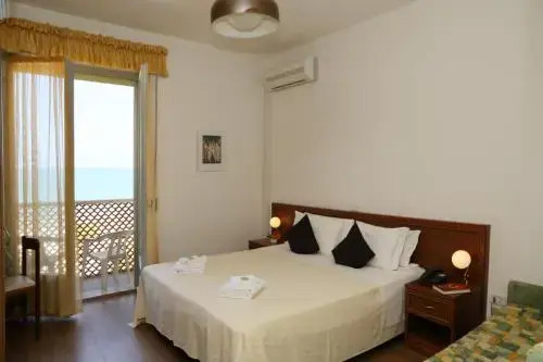 Hotel Tritone