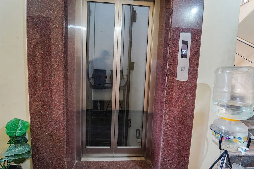 HOTEL SPARK RESIDENCY
