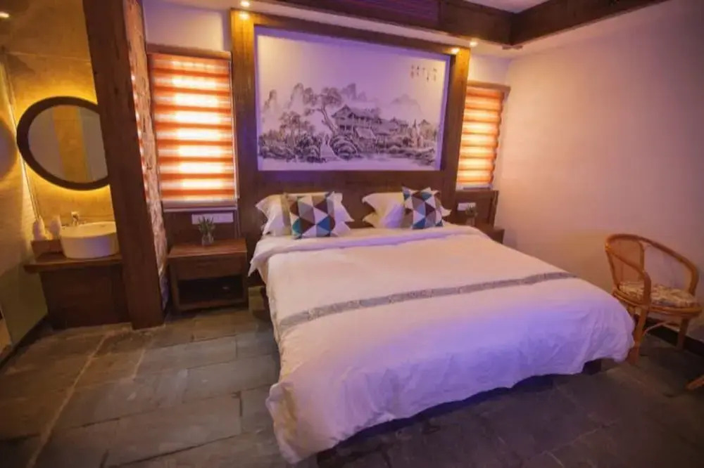The Longmen One Inn