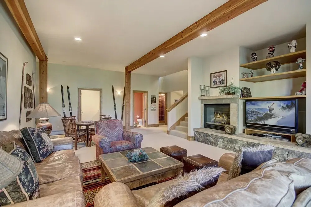 Luxury With Mountain Views, Private Hot Tub Arrowhead 6 Bedroom Townhouse