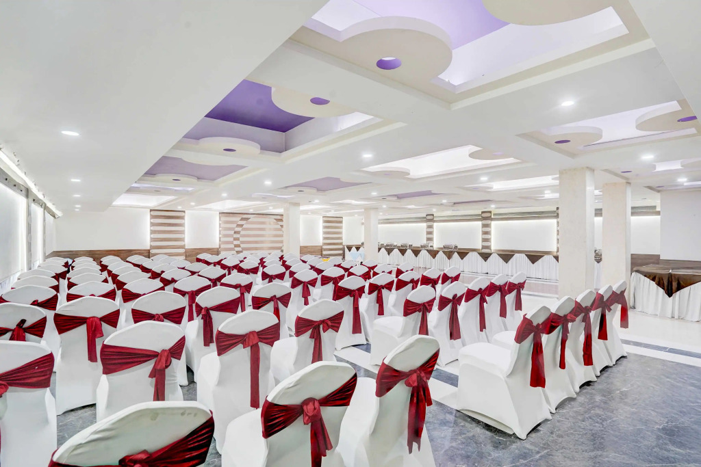 Palette Hotel Nisarga by CheckIn, Bhopal