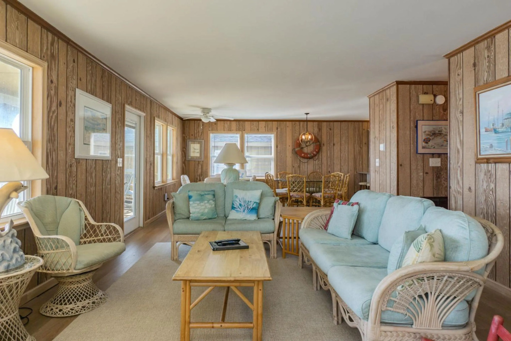 Yorkshire by Oak Island Accommodations