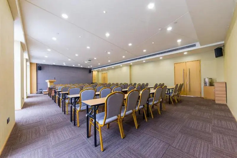 Ji Hotel (Xi'an Giant Wild Goose Pagoda East Xiaoz
