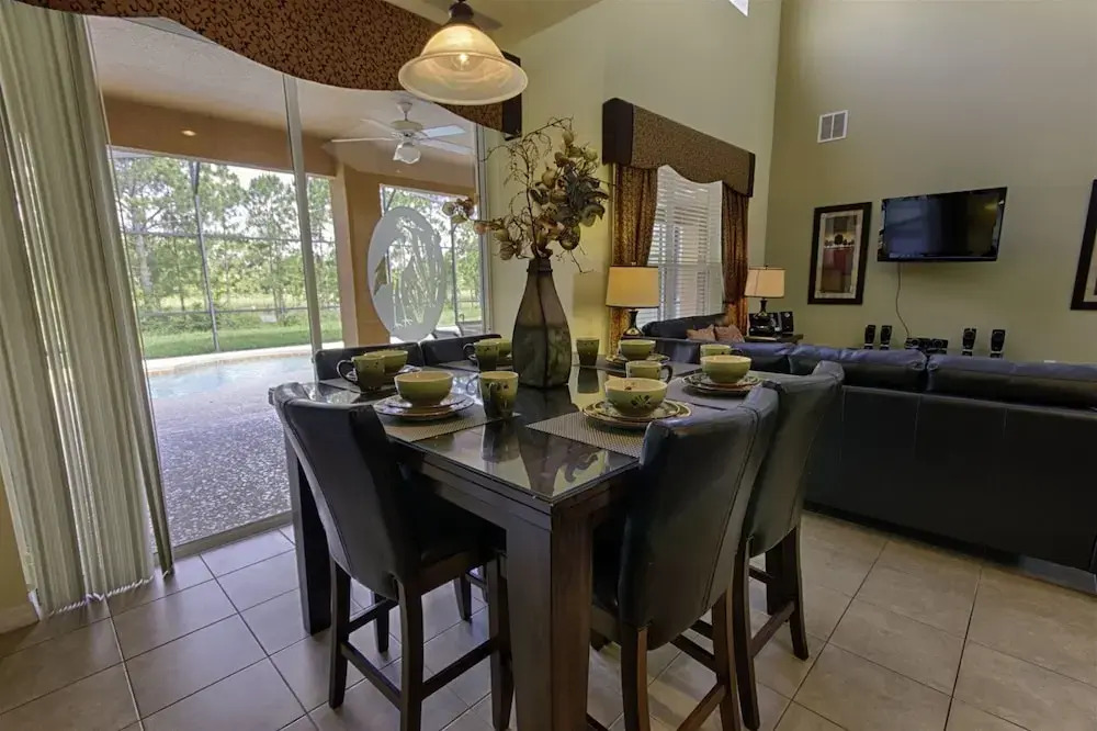 Stunning 6 Bed Modern Villa with Harry Potter Themed Room And South Facing Pool And SPA Overlooking Conservation Land