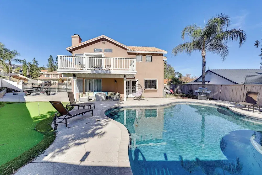 Lake Elsinore Home w/ Pool - 44 Mi to Disneyland!