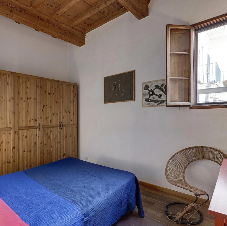 Mezzo 24 in Firenze With 2 Bedrooms and 1 Bathrooms