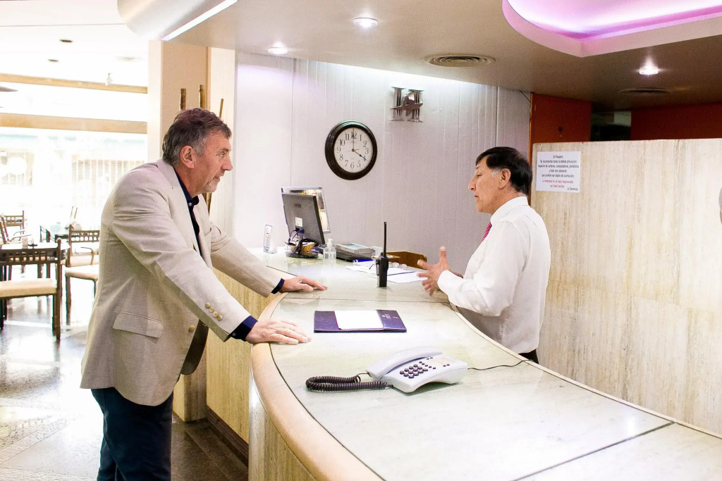 Alkazar Hotel