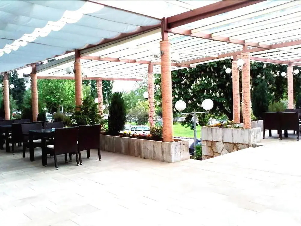 Hotel Leotar
