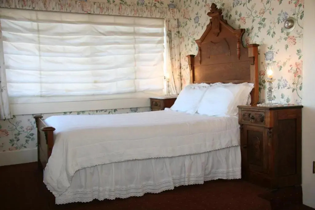 Martine Inn