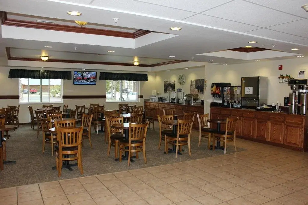 Yellowstone Lodge