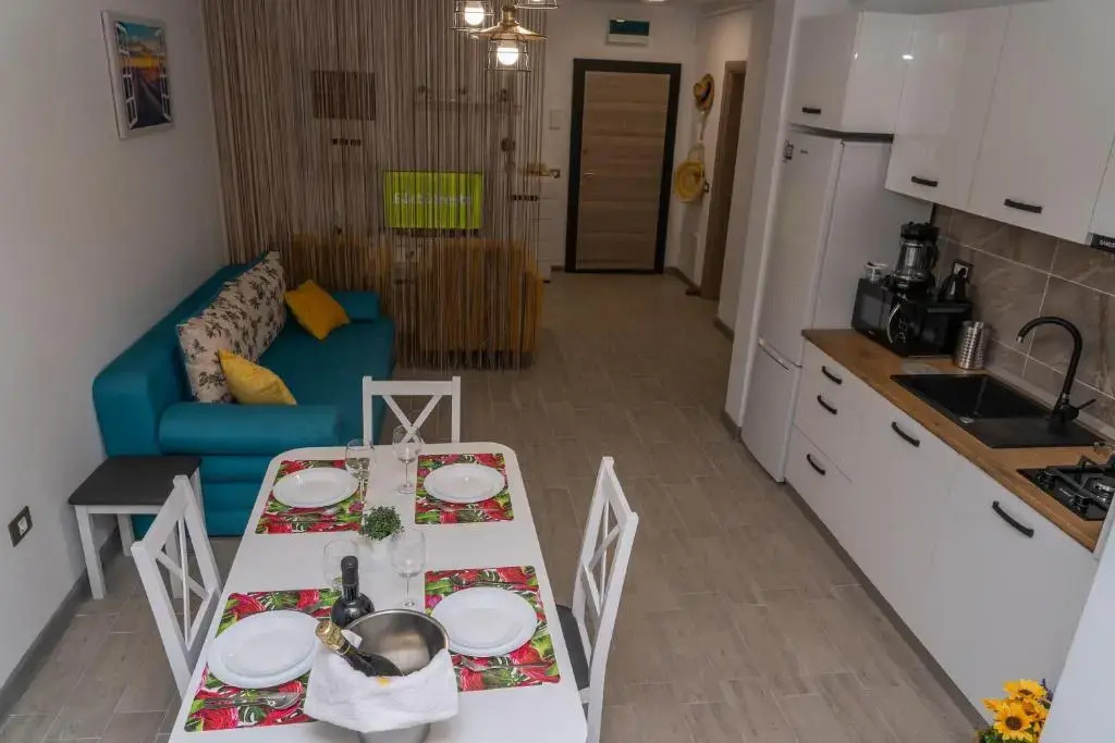 Azur Apartaments 10K Spa Pool Alezzi Beach Resort