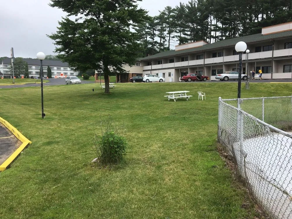 Campus Inn Baraboo