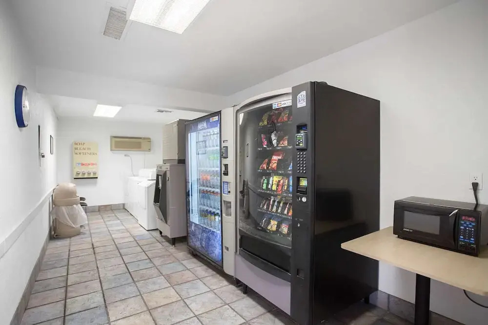 Motel 6 Kingman West