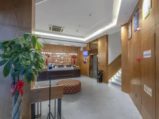 Super 8 Hotel
