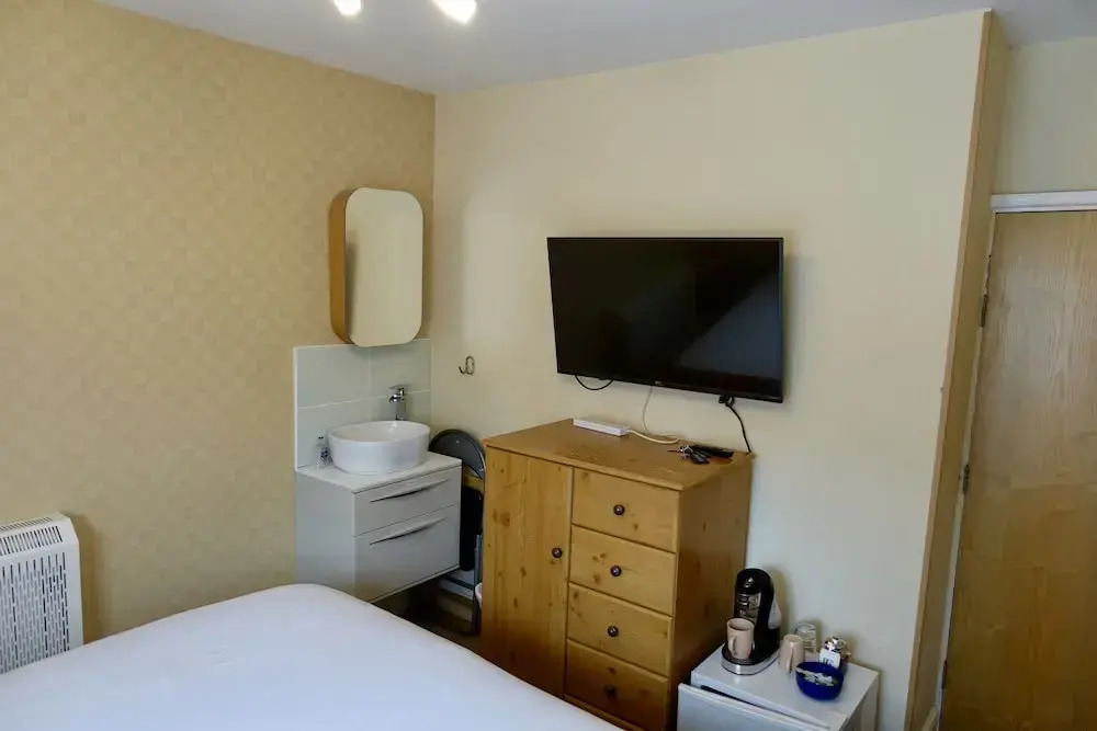 Abinger Guest House