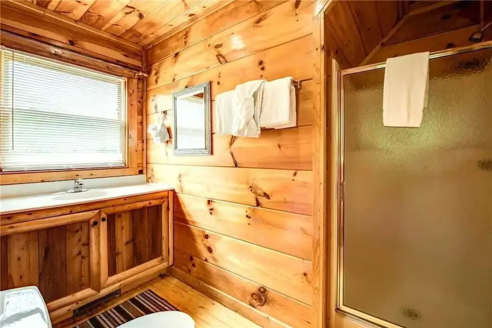 Cabin of Dreams - Three Bedroom Cabin