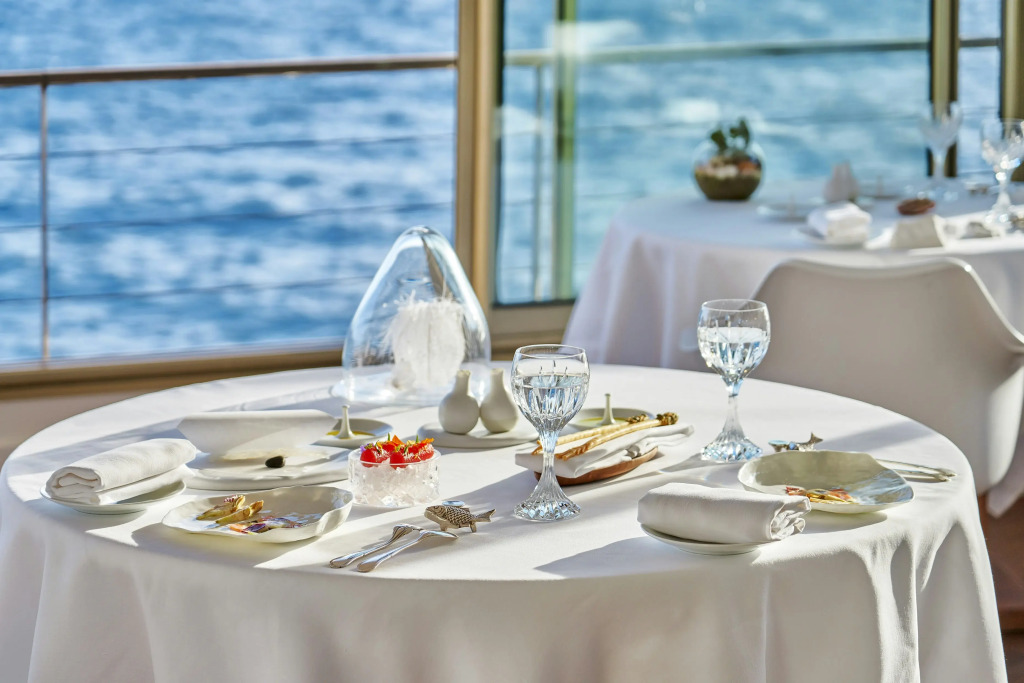 Отель Le Petit Nice Passedat - Relais & Châteaux