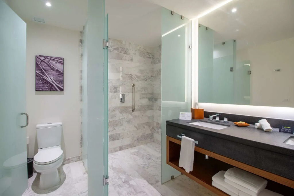 Doubletree By Hilton Celaya