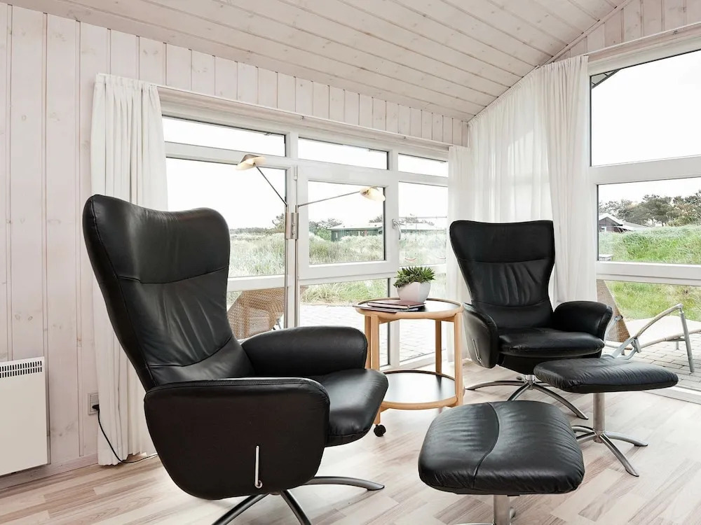Cozy Holiday Home in Henne Jutland With Indoor Whirlpool