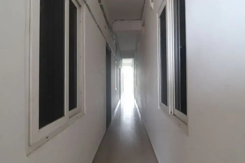 iROOMZ Hotel SBR