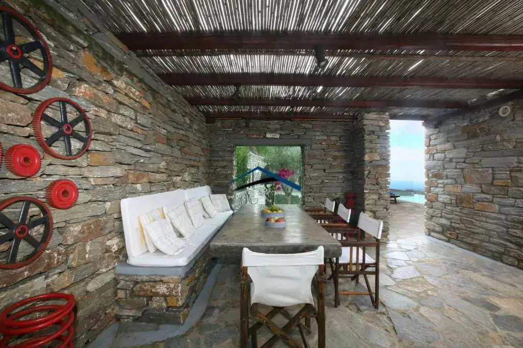 Villa Ailiea with a swimming pool and fantastic sea view near Ioulis