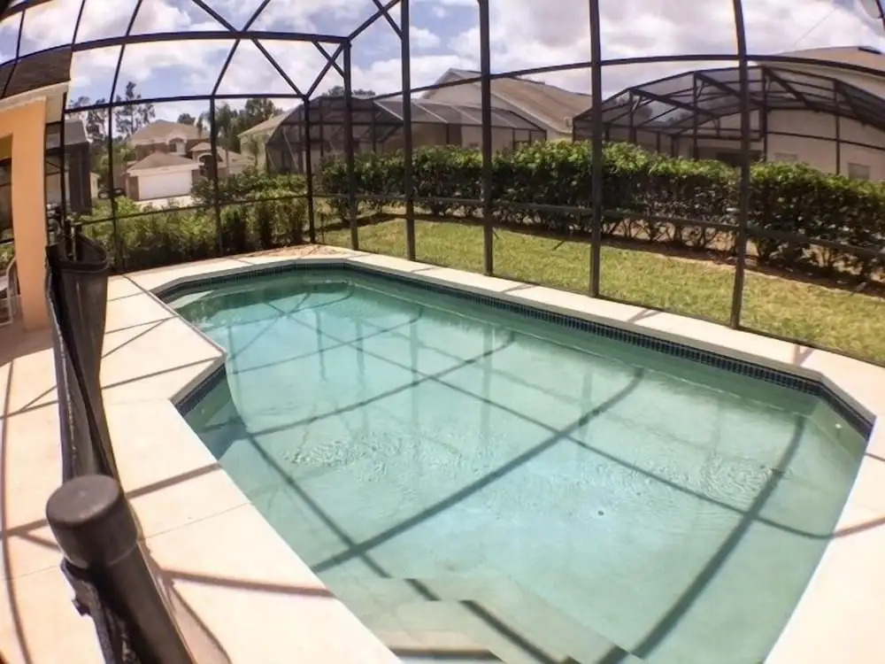 South Facing Pool Great For Families! 4 Bedroom Home by RedAwning