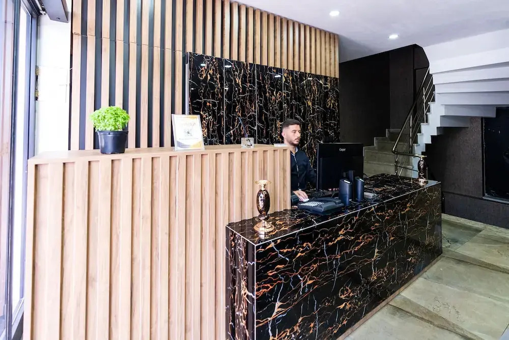 Black Palace Hotel