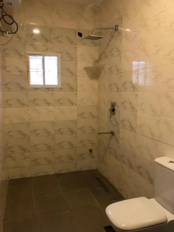 Well furnished and very spacious 2bedroom apartment in Wuye