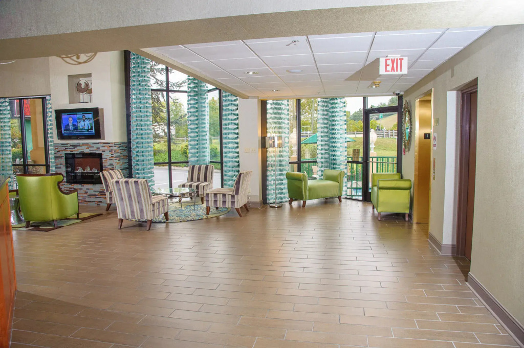 Pigeon River Inn