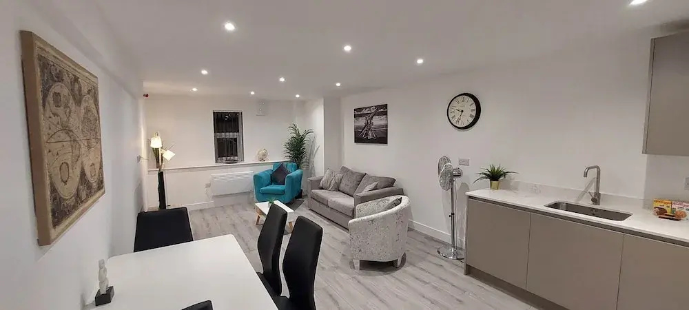 Modern 2 Bedroom Apartments Town Centre Camberley