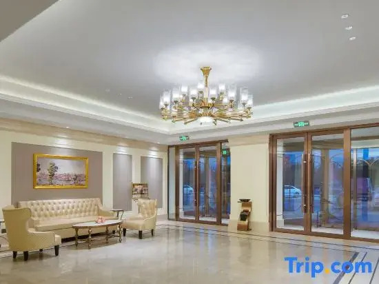 Vienna Hotel (Debaijin Street, Dezhou Plain)