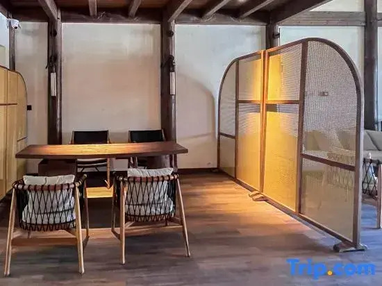 Yanguan Chaoyuezhicheng Shuiyin Homestay