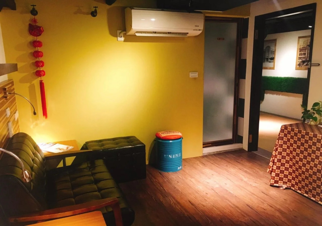R10 Eco Hotel