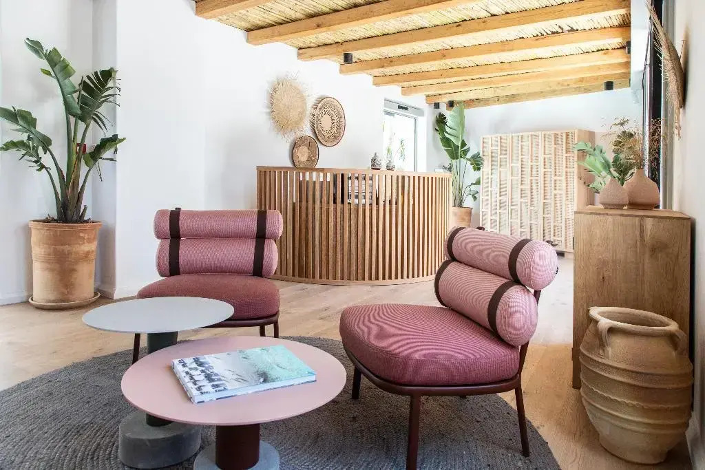 Adorno Beach Hotel and Suites
