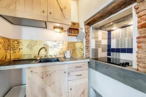 Bright Historical Apartment