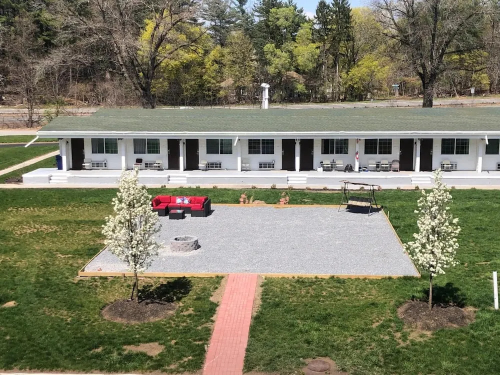 The Minuteman Inn