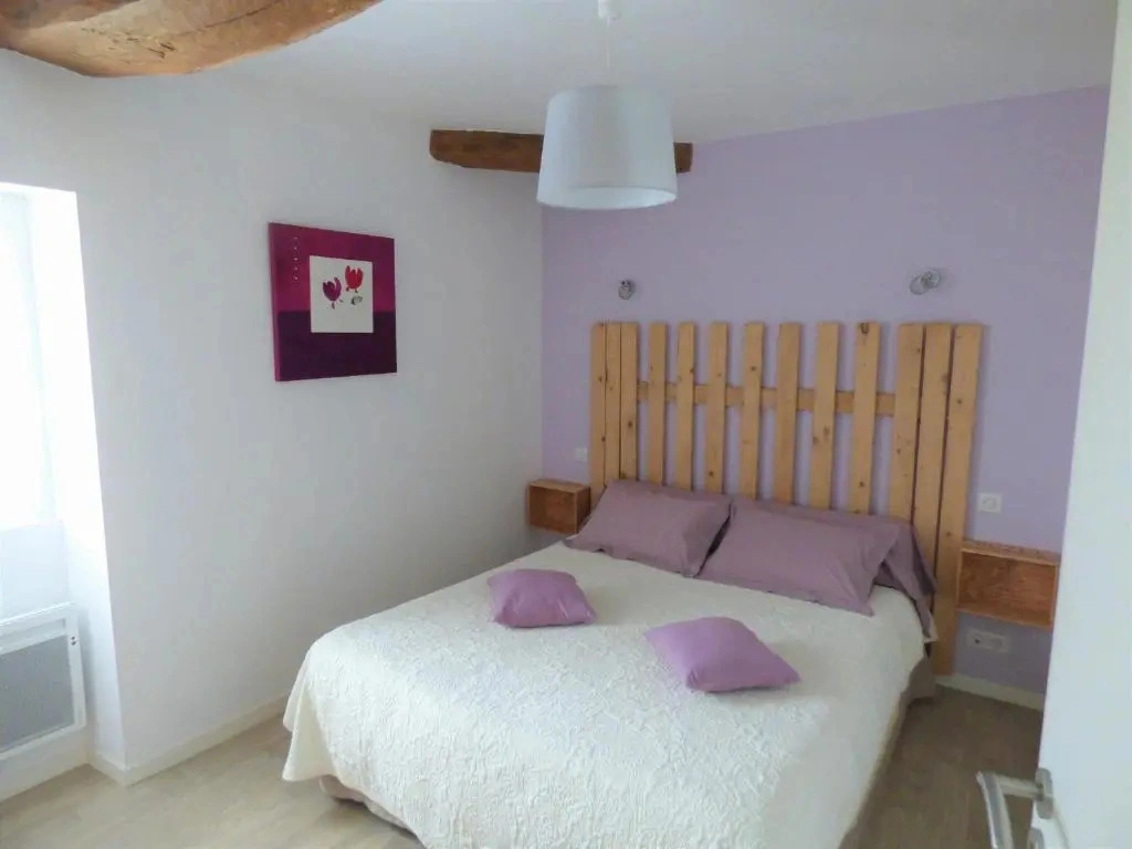Gîte rénové avec jardin clos, proche plages, Wifi, parking pour voiture électrique - FR-1-426-164