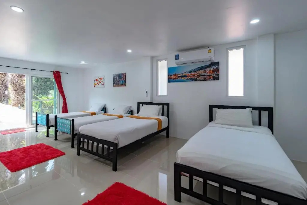 Luxurious 10-Bedroom Villa with Private Pool in Chalong, Phuket