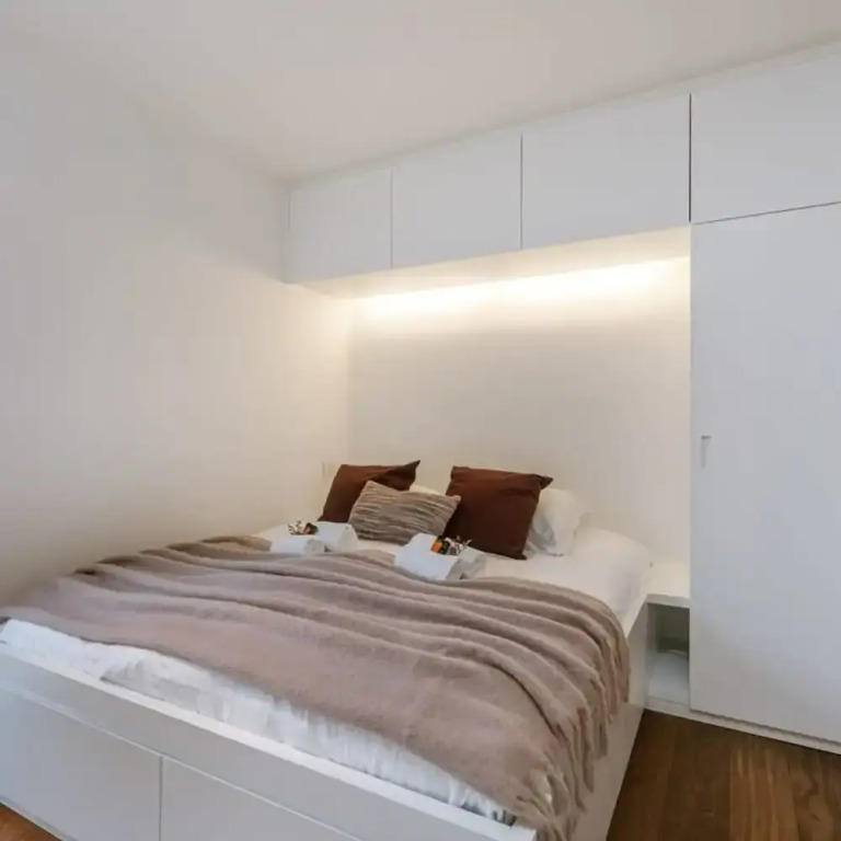 Modern Apartment With Terraces and Parking