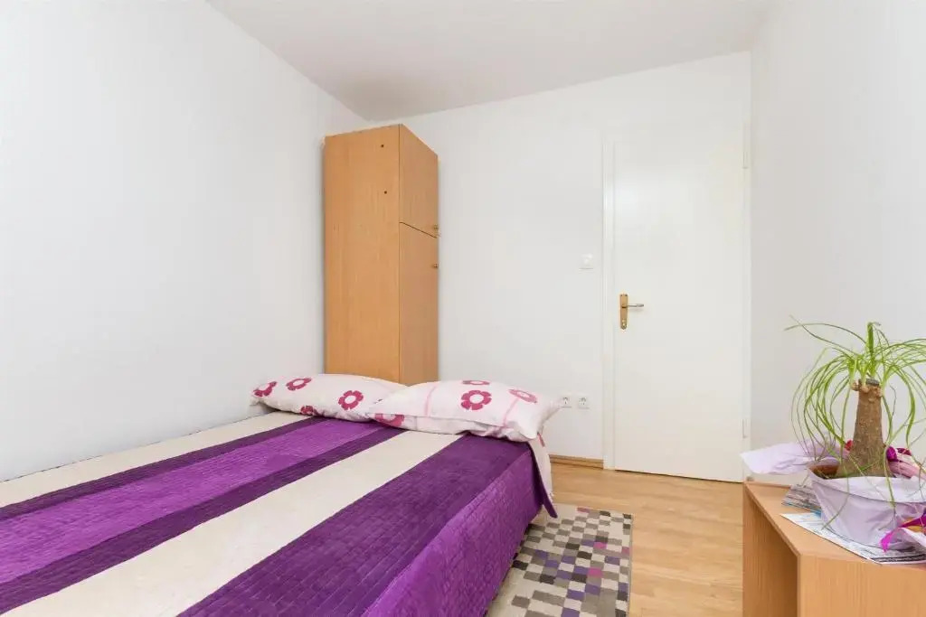 Apartments Varos