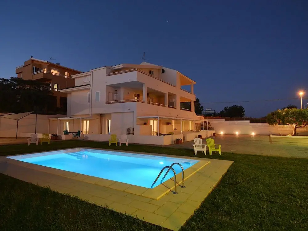 Charming Apartment in Marina Di Ragusa With Pool