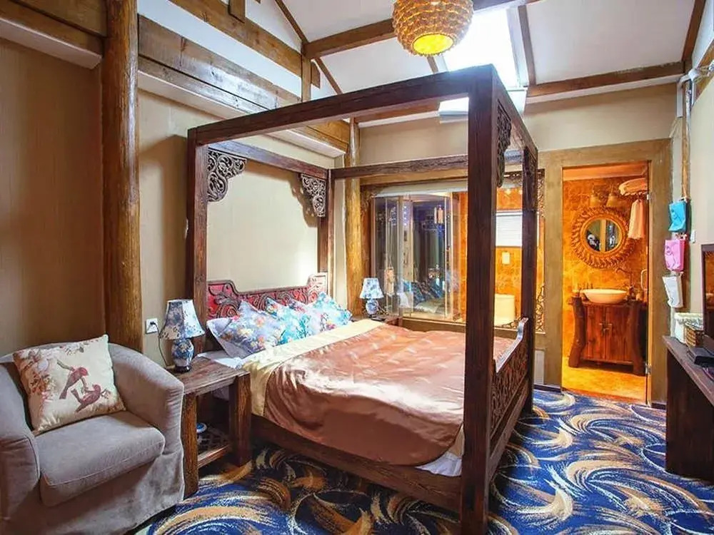 Lijiang Sancunriguang Inn