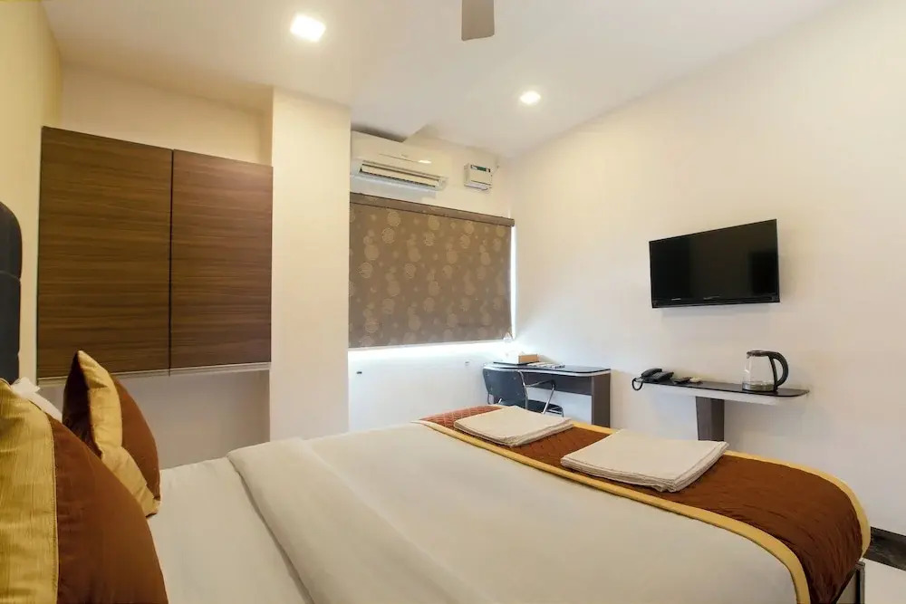 Manjhi Residency