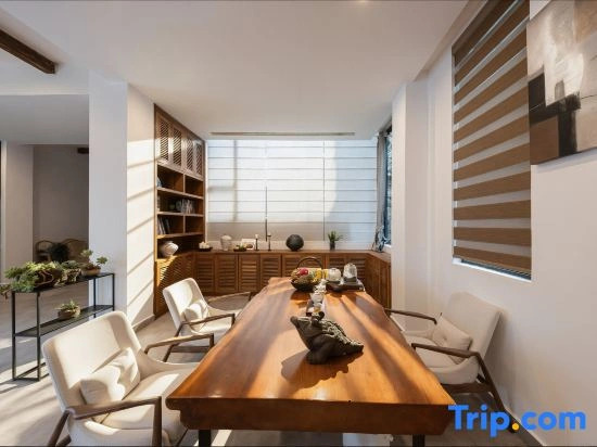 LiAng·Muliju Seaview Garden Homestay (Dali Shuanglang Erhai Branch)